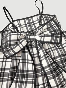 SHEIN MOD 女款黑白格紋大蝴蝶結上衣，無袖背心，開學大學風，可愛甜美 A 字細肩帶背心 - 黑與白 - 查看 3