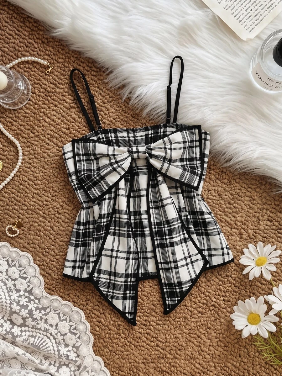 SHEIN MOD 女款黑白格紋大蝴蝶結上衣,無袖背心,開學大學風,可愛甜美 A 字細肩帶背心 - 黑與白 - 查看 1