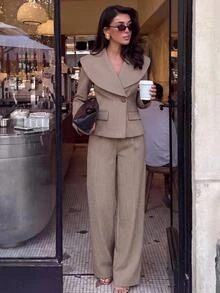 Lumalex Blazer Wanita Berstruktur dengan Kerah Lebar, Pinggang Ramping, Bantalan Bahu, dan Lengan Panjang, Model Musim Gugur Terbaru - Khaki - View 2