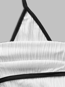 Zyxie Atasan Seksi Musim Panas dengan Tali Bahu Tipis, Putih dan Hitam, Tanpa Punggung, Kain Bertekstur, Cocok untuk Pantai, Pergi Keluar Malam Hari - Putih - View 9