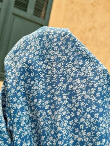 SHEIN 孕妇度假风碎花纽扣设计连体裤 - 藍色 - 查看 10