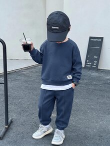 SHEIN Little Byeori 兒童小男孩裝飾編織標籤針織軟綿圓領長袖套頭衛衣與彈性腰收口長褲 2件/套，舒適百搭時尚休閒可愛簡約百搭風格，適合秋冬室內、戶外滑雪、日常穿著、運動、玩耍、派對 - 藏蓝色 - 查看 3