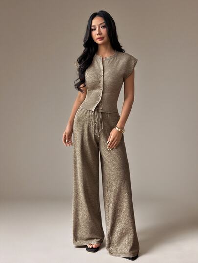 SHEIN PETITE Women's Khaki Single-Breasted Short Sleeve Knit Top And Long Pants Two Pieces Set - Suitable For Summer Vacation, Airport Waiting And Commuting, Casual Outfit, Outing Style