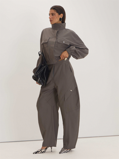 MUSEYN Pantalones de pierna barril tejidos de utilidad gris, versátiles para uso diario casual en otoño