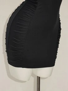 SHEIN ICON Kurzes Slip-Kleid mit metallischer Kette und Rückenausschnitt - Schwarz - Übersicht 8
