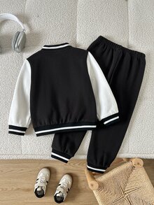 SHEIN Playful Pals 男童 2 件組大學風抓絨內裡夾克與運動長褲套裝，字母 A 印花拼色棒球外套慢跑褲，學院風運動服，適合秋冬 - 黑色 - 查看 2