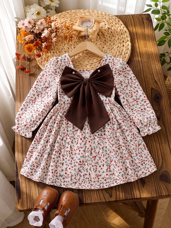 SHEIN Young Girl 1pc Spring/Autumn New BialaSuknia Beach Weekend Birthday Outfit, Square Neck Long Sleeve Polka Dot Print, Back Small V Design, 3D Detachable Large Bow, Full Skirt With Side Ruched, Minimalist Versatile Beach Dress