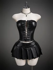 SHEIN ICON Y2K 女款黑色哥德風 Coachella 音樂節夜店 Gyaru 純色 PU 皮革打孔繫帶抹胸上衣與百褶迷你裙性感時尚兩件套，夏季 - 黑色 - 查看 1