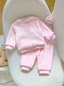 SHEIN Playful Pals 新生女嬰可愛甜美粉色兔耳毛絨法蘭絨長袖圓領加厚衛衣褲套裝，生日冬季聖誕節假日毛絨款 - 粉色 - 查看 2