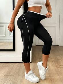 SHEIN Core Rhythm Women's Capri Length Seamless Sports Leggings, Suitable For Running, Yoga, Ball Games - Black and White - View 3