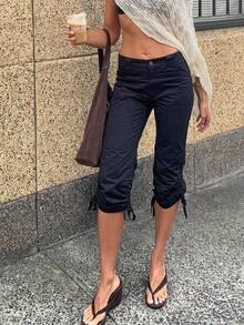 Lavishia Women's Elegant Minimalist Daily Mid-Length Pants, Straight Leg Style With Pleated Details, Slimming Women's Shorts, Work Shorts, Petite Women's Pants, Zenske Women's Shorts, Casual Wear, Suitable For All Seasons - Black - View 1