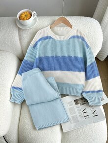 SHEIN 2件組青少年女孩毛衣套裝，極簡百搭圓領拼色條紋拼接落肩長袖套頭毛衣，搭配淺藍色直筒針織長褲，清新韓系休閒風，適中厚度，整潔下擺，貼身袖口，柔軟親膚，配色和諧，適合日常穿著、上學及其他場合，秋冬穿搭 - 藍色 - 查看 9