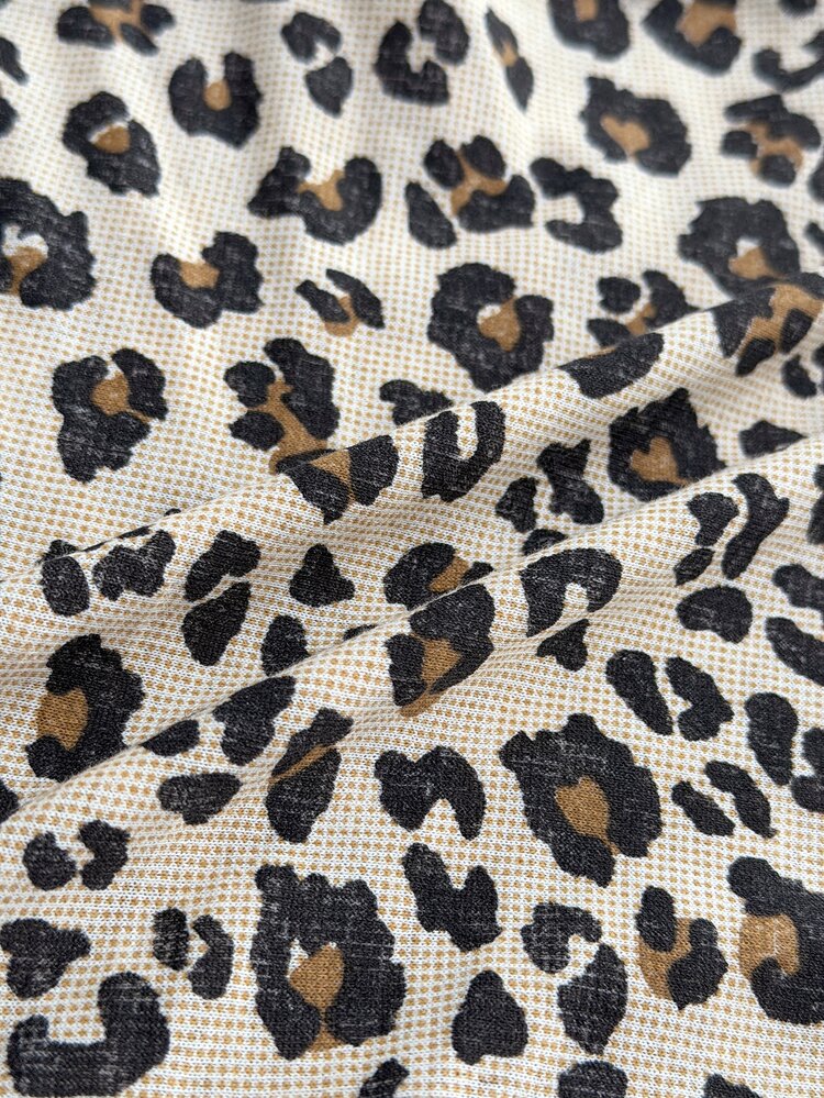 SHEIN Cottnline تي شيرت وبنطلون نسائي قطني بأكمام طويلة بطبعة نمر أسود مع تفاصيل جيب، ملابس كاجوال وبيجاما - متعدد الألوان - مشاهدة 5