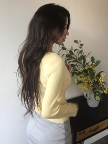 DAZY 女款對比蕾絲修身彈性羅紋長袖圓領休閒度假日常韓風秋冬針織毛衣 - 黃色 - 查看 2