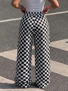 Muchica Plus-Size Streetwear Style Casual Checkered Print Loose-Fitting Athletic Sweatpants With Pocket Design.Sweatpants - Black and White - View 2