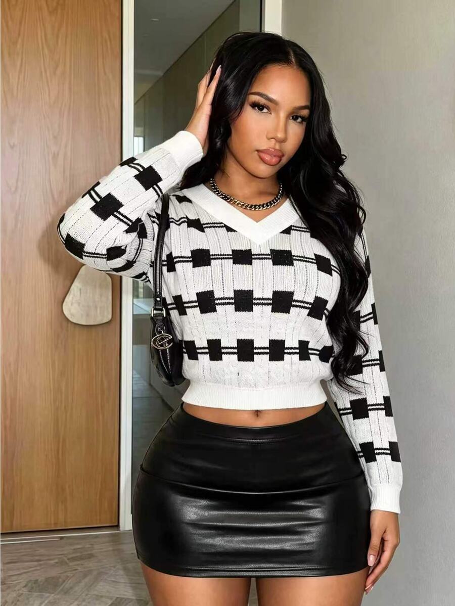 BamGleam Women's V-Neck Long Sleeve Casual Sweater With Diamond Square Geometric Pattern, New Autumn/Winter Top