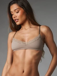 MISSGUIDED Lace Trim Bralette With Adjustable Straps - Soft Seamless Wireless Bra With Scalloped Lace Neckline And Hook Closure - Grey - View 3