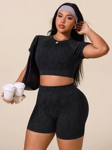 SHEIN Unity Plus Size Women's Seamless Sports Set, All-Over Print, Hollow Back Design, Shorts And Tank Top, Cycling Shorts Seamless Sports Set, Fitness Set - Black - View 7