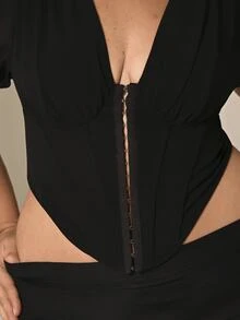 Lele Munniz 大码女式雪纺肩部褶皱腰部鱼骨黑色上衣，春夏新款拉斯维加斯之夜束身胸衣，适合都市、性感办公室女郎、妩媚动人、百搭、邮轮装、通勤、商务、复古、怀旧、派对、度假、外出、老钱、层次丰富、约会之夜、聚会、极简主义、生日、正式场合、辣妹风、伊比沙岛、纳什维尔、休闲、端庄、时尚、休闲、购物、街头风、外出，凸显身材，修饰身形 - 黑色 - 查看 6