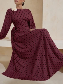 Modelyn Plus Size Cinched Ruched Polka Dot 3D Floral Decor Elastic Sleeve Dress - Red - View 5