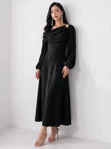 Heiryn Vestido con cuello asimétrico y fruncido delantero - Negro - Ver 3