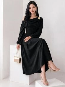 Heiryn Vestido con cuello asimétrico y fruncido delantero - Negro - Ver 4