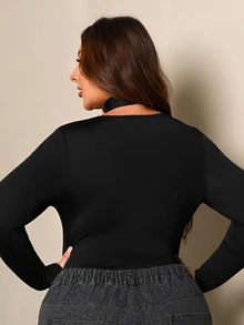 Lele Munniz Plus Size Solid Scoop Neck Bodysuit - Black - View 3