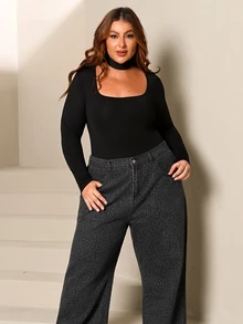 Lele Munniz Plus Size Solid Scoop Neck Bodysuit - Black - View 2