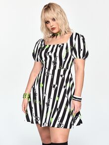 Beetlejuice X ROMWE Plus Size Women's Striped Cartoon Print Casual Daily Dress - Black and White - View 9