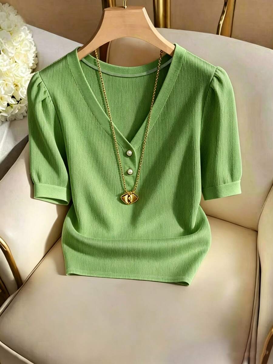 Franclia Women's Casual Daily Commute Minimalist Solid Color V-Neck Top, Summer, Suitable For Daily, Elegant Urban, Commute Style, French Romantic, Summer, Spring Break, Beach, Outing Top - Green - View 1