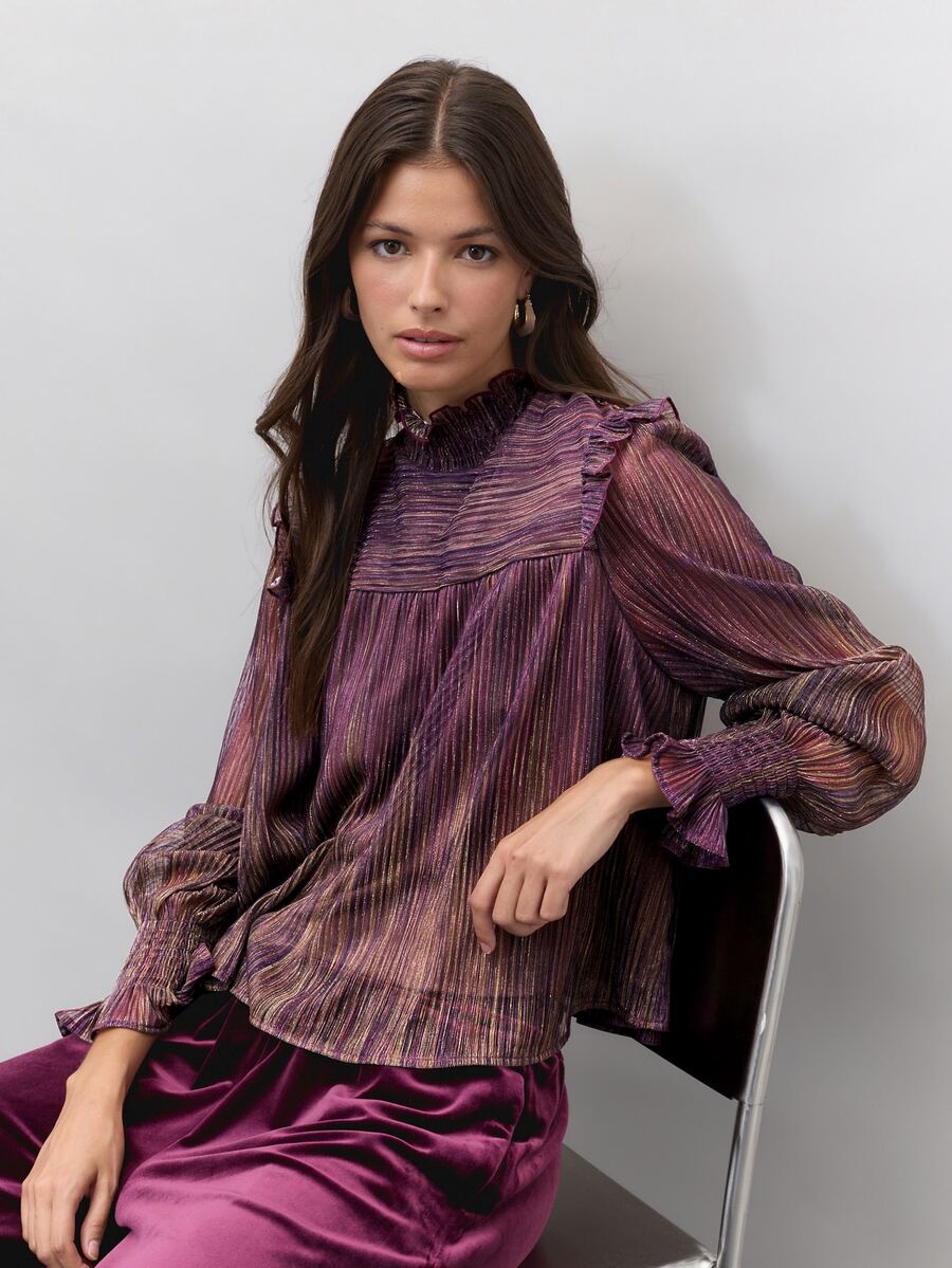 Nöista Kemeja lengan panjang turtleneck metalik ungu kecokelatan dengan ruffles, potongan longgar, romantis, mewah namun elegan, cocok untuk pesta musim gugur dan musim dingin, kencan, acara meriah, dan kemewahan. - Purple - View 1