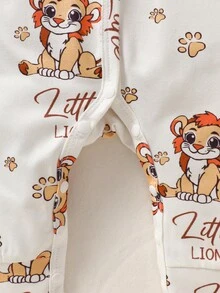 SHEIN 新生兒嬰兒5件套：連身衣+帽子+手套+圍兜+包巾，四季穿著，小獅子圖案長袖連身衣，前扣鈕扣設計，穿脫方便，可愛休閒風，柔軟面料，適合滿月禮物、出生賀禮禮盒組，嬰兒中性服飾 - 白色 - 查看 9