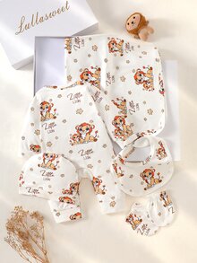 SHEIN 新生兒嬰兒5件套：連身衣+帽子+手套+圍兜+包巾，四季穿著，小獅子圖案長袖連身衣，前扣鈕扣設計，穿脫方便，可愛休閒風，柔軟面料，適合滿月禮物、出生賀禮禮盒組，嬰兒中性服飾 - 白色 - 查看 3