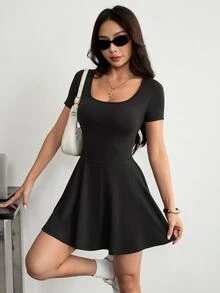 SHEIN PETITE 黑色針織迷你洋裝 女款春夏服飾 日常約會基礎休閒款 - 黑色 - 查看 5