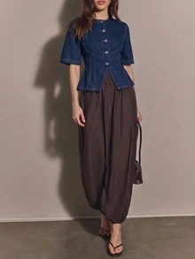 COSMINA Denim 女款短袖單排扣休閒牛仔襯衫 - 藏蓝色 - 查看 4