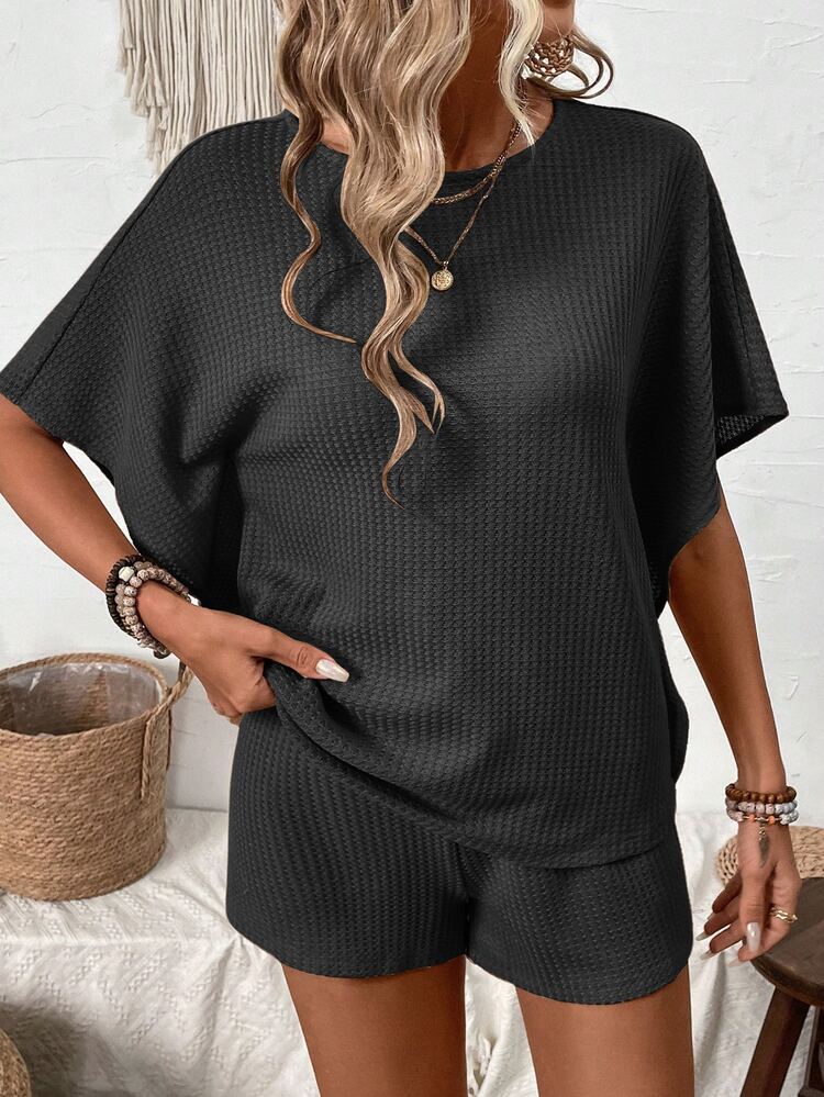 EMERY ROSE Holiday Leisure Solid Color Batwing Sleeve Top And Shorts Set - Black - View 6