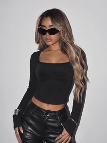 SHEIN ICON تي شيرت قصير ضيق للنساء بتصميم دانتيل مرقع وملتوي وظهر مكشوف - الأسود - مشاهدة 3