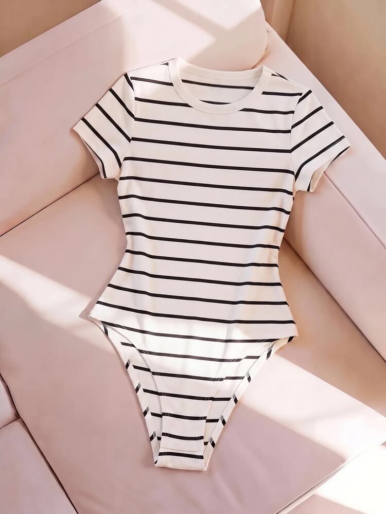 SHEIN BASICS Women Bodysuits Summer Outfit For Women Everyday Daytime City Break Going Out Office Black And White Checkered And Casual - Black and White - View 6