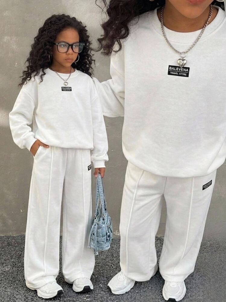 SHEIN Kids Tween Girls Minimalist Fashion Versatile Denim Long Sleeve Crew Neck Sweatshirt Set, Autumn/Winter/All Season Wear - White - View 1