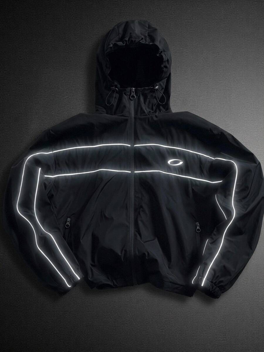 Manfinity RebelGame Chaqueta con capucha y cremallera para hombre con ribetes reflectantes de contraste - Negro - Ver 1