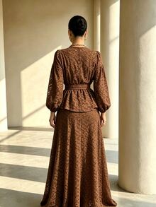 Xyvia Set 2 Potong Atasan dan Rok Maillard Vintage Kerah V dengan Kelim Ruffle Gaya Elegan - MultiWarna - View 2