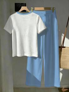 SHEIN EZwear 2件組刺繡圓領短袖上衣與條紋印花長褲，休閒風 - 淺藍色 - 查看 2