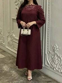 Al Najma Gaun Arab Polos dengan Panel Renda Guipure Ukuran Besar - Red Violet - View 6