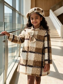 SHEIN Elladie kids 女童格紋大衣，時尚長袍，秋冬節日穿搭，校園風，立體蝴蝶結棕色格紋附帽子 - 卡其色 - 查看 7