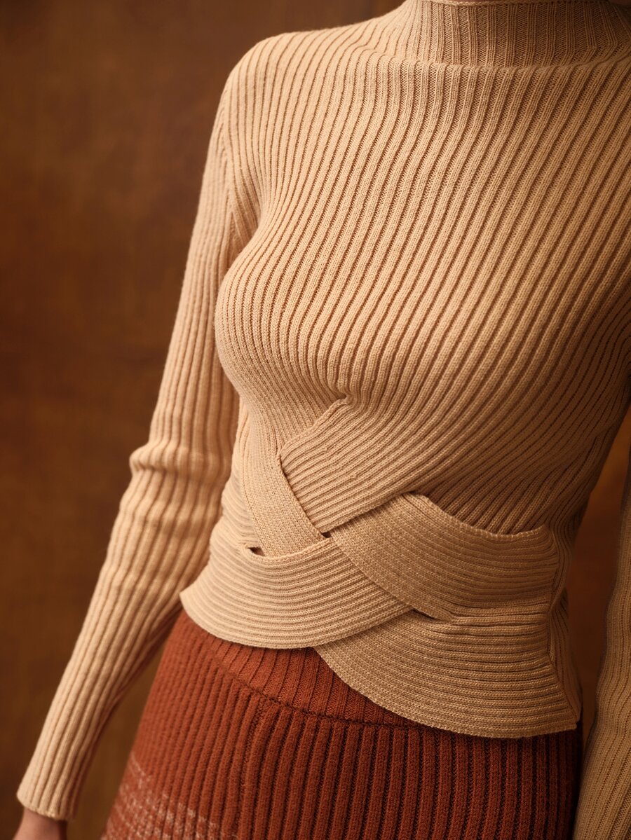 MOTF PREMIUM WOMEN'S AUTUMN/WINTER MINIMALIST VERSATILE SOLID COLOR FUNNEL NECK TWISTED DESIGN SLIM FIT SWEATER - Apricot - View 2