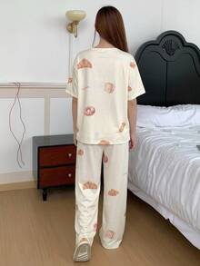 DAZY 2件組女款冰淇淋圖案滿版印花睡衣套裝 - 米色 - 查看 2