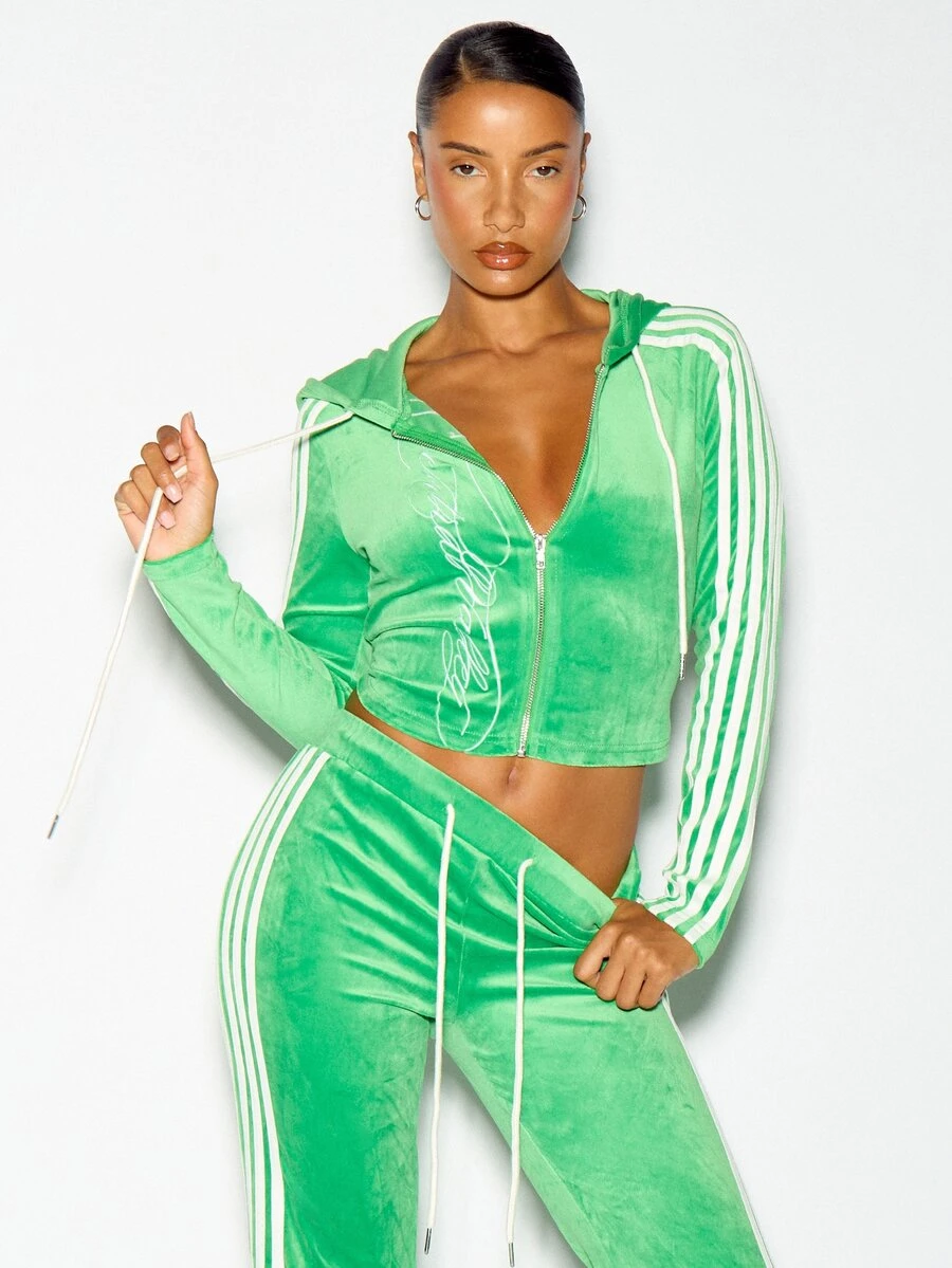 SUMWON WOMEN Hoodie Velour Pendek dengan Resleting Penuh dan Detail Garis, Lengan Panjang, Logo Tulisan, Atasan Crop Top Gaya Musim Panas Y2K - Hijau - View 1