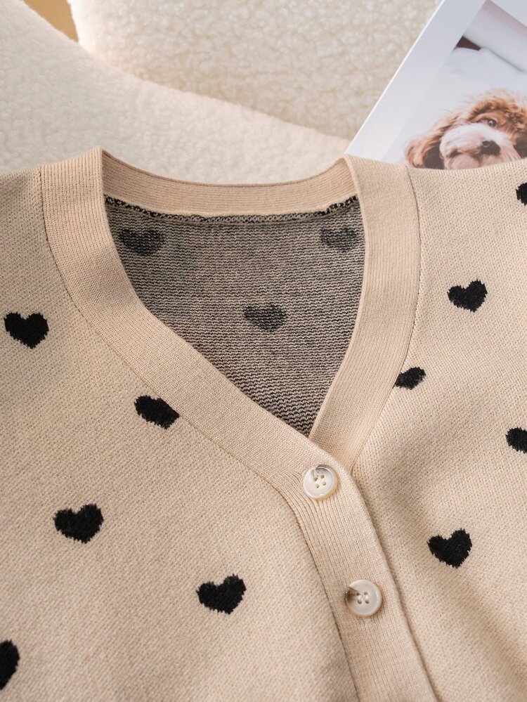 SHEIN 8-12 Years Old Girls Khaki V-Neck Short Knit Cardigan With All-Over Black Heart Jacquard Long Sleeve Single-Breasted Jacket, Casual Preppy Style, Versatile Spring/Autumn Knit Outerwear - Khaki - View 4