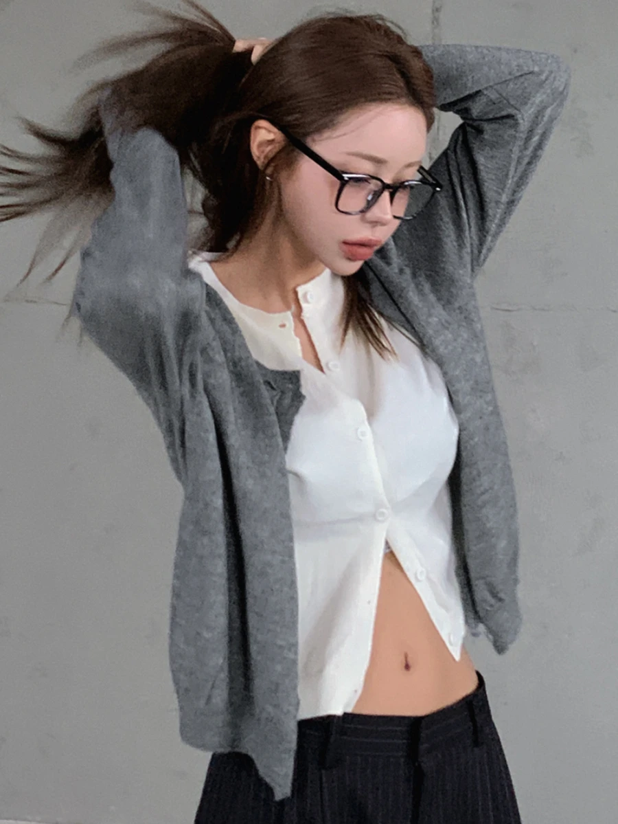 DAZY 女款寬鬆拼接色 2 合 1 長袖圓領抓皺荷葉邊休閒度假風春秋開襟衫 - 灰色 - 查看 1