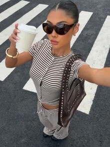 Muchica 女款條紋單排扣短袖上衣與抽繩腰長褲休閒日常兩件套 - 彩色 - 查看 4
